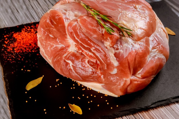 Paleta de Cerdo Fresco con Hueso y sin Piel
