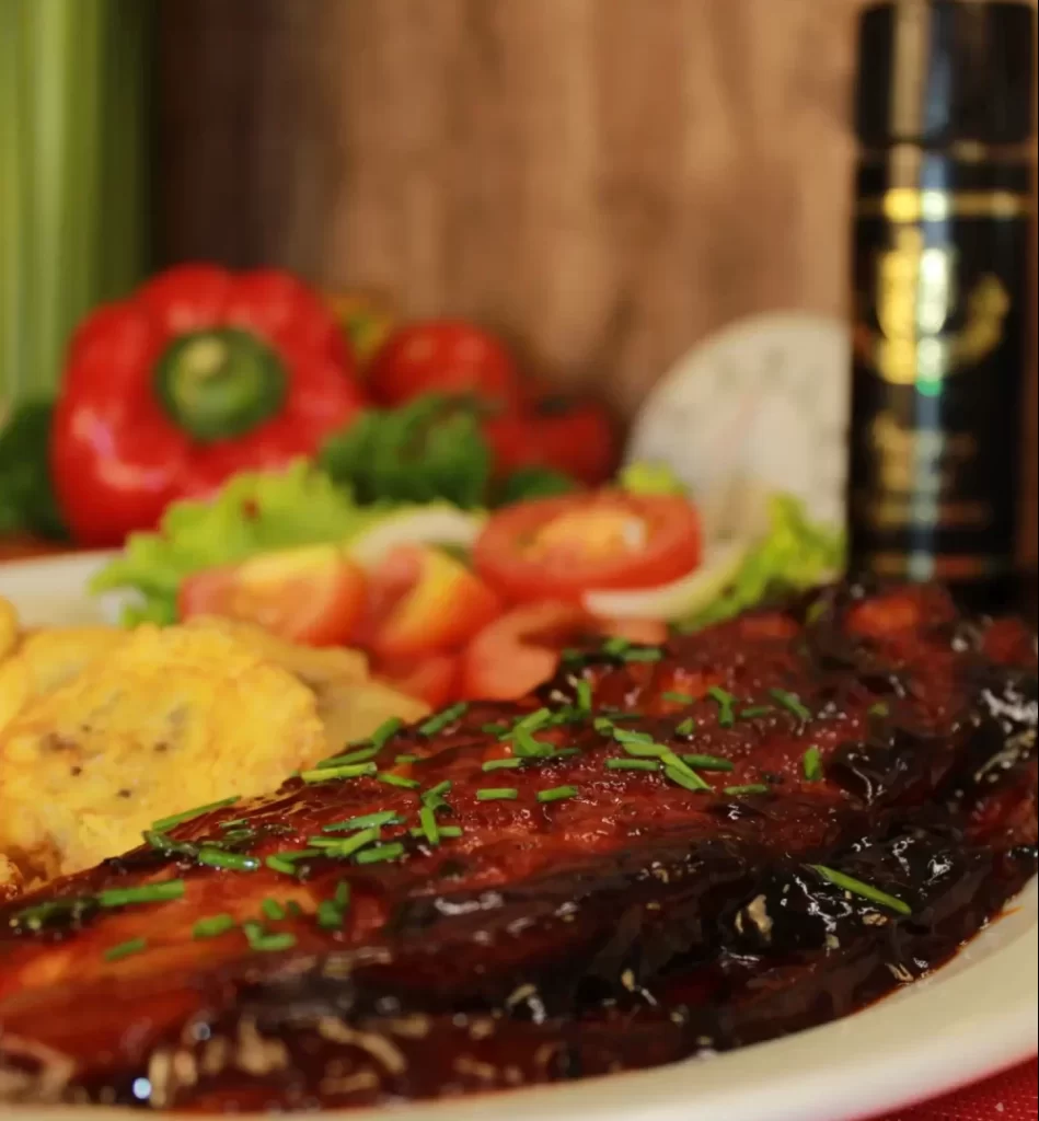 Costillas Ahumadas Malerick en Salsa BBQ con Toque de Curry